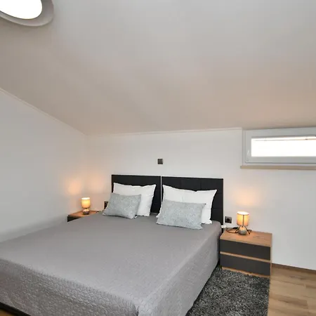 Bellevue Apartment